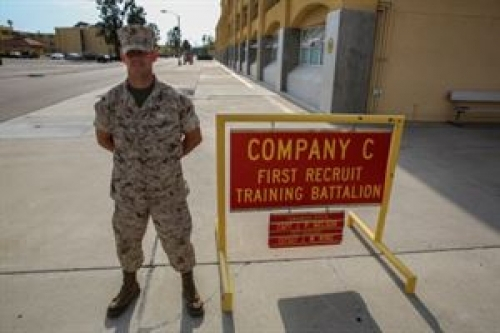 support our troops org decorated soldier becomes marine